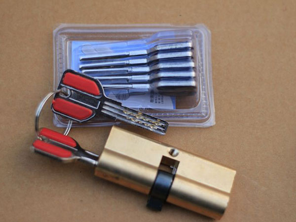 安龙24小时上门开锁公司